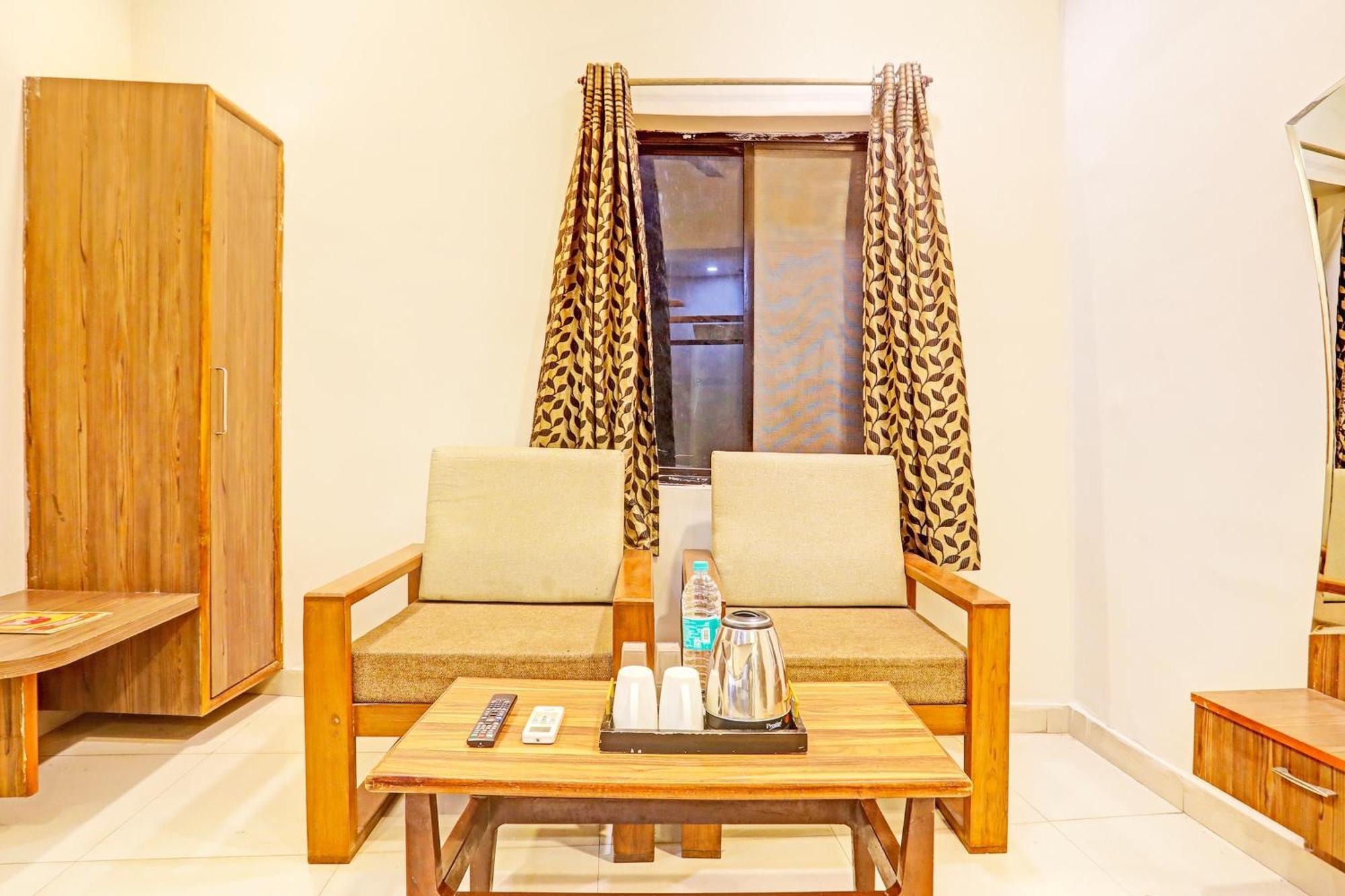 Super Hotel O Jaistambh Chowk Formerly Guru Kirpa Rāipur Екстериор снимка