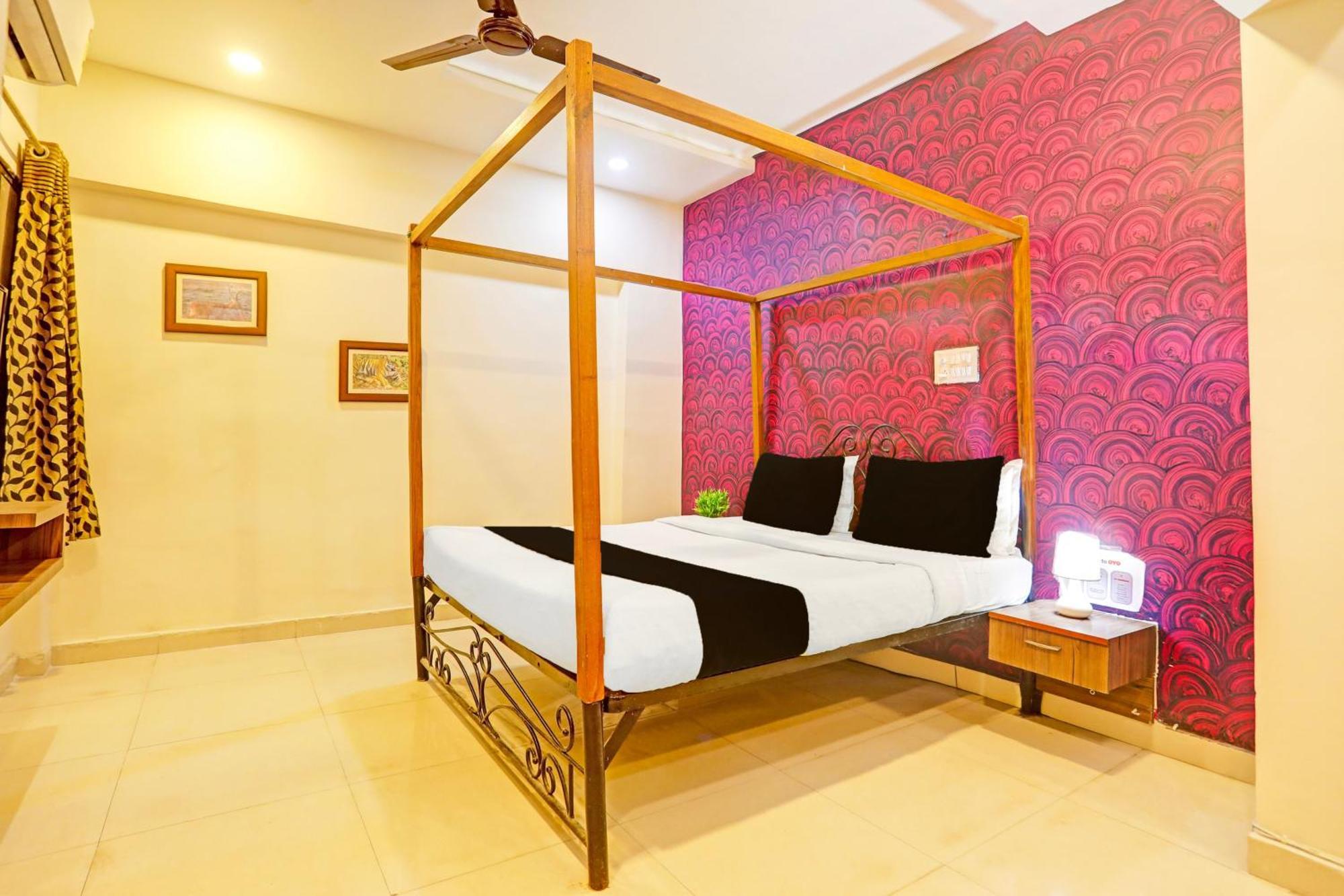 Super Hotel O Jaistambh Chowk Formerly Guru Kirpa Rāipur Екстериор снимка