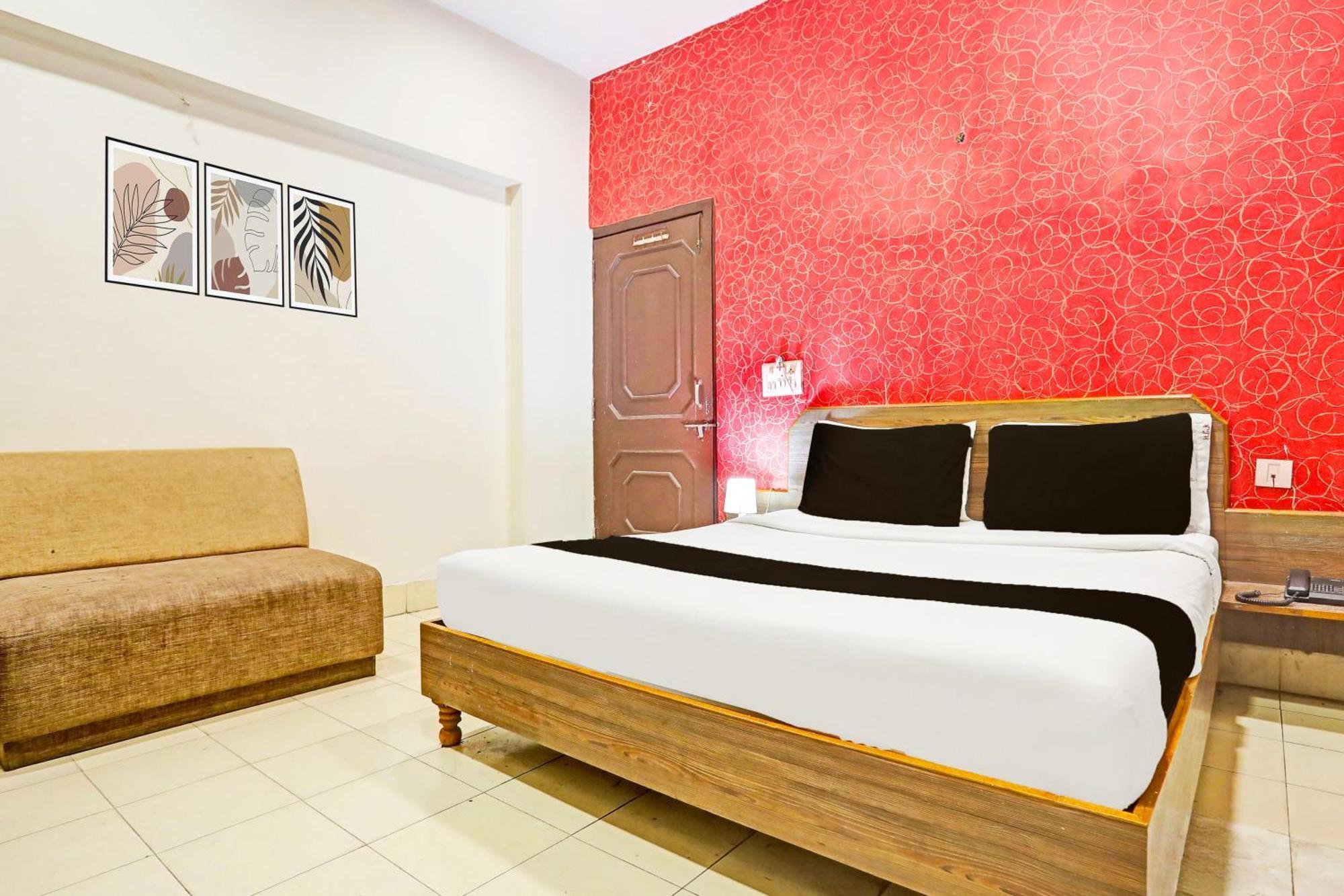 Super Hotel O Jaistambh Chowk Formerly Guru Kirpa Rāipur Екстериор снимка