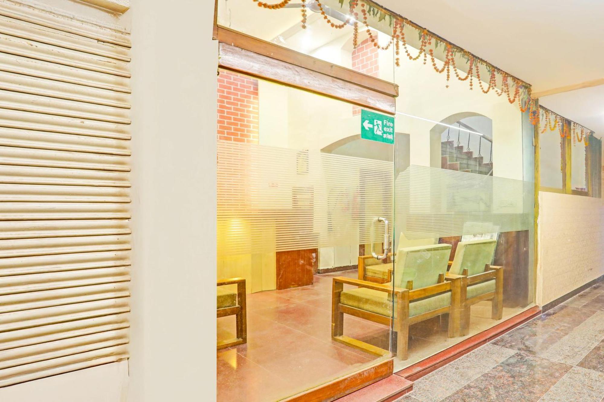 Super Hotel O Jaistambh Chowk Formerly Guru Kirpa Rāipur Екстериор снимка